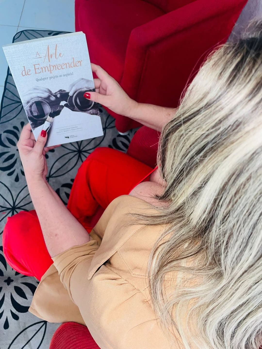 Entrega do livro autografado